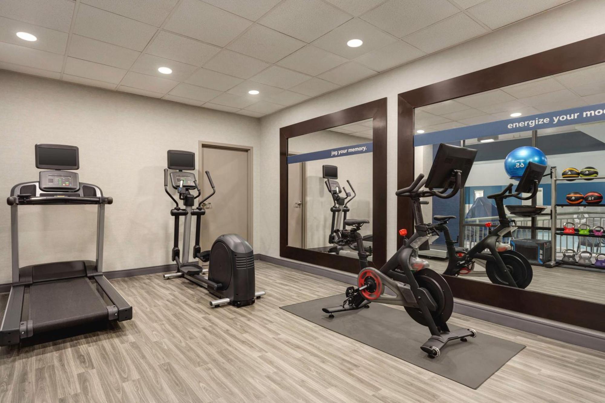 Hampton Inn Waynesboro/Stuarts Draft Fishersville Zewnętrze zdjęcie