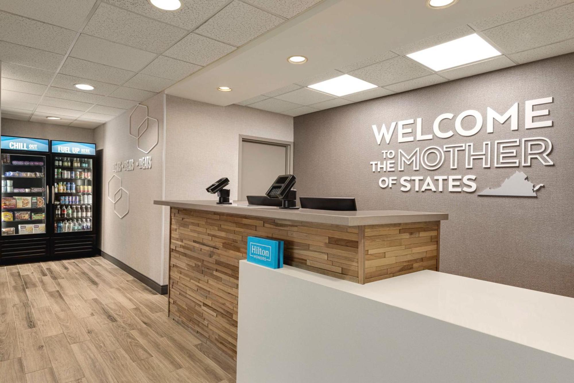 Hampton Inn Waynesboro/Stuarts Draft Fishersville Zewnętrze zdjęcie